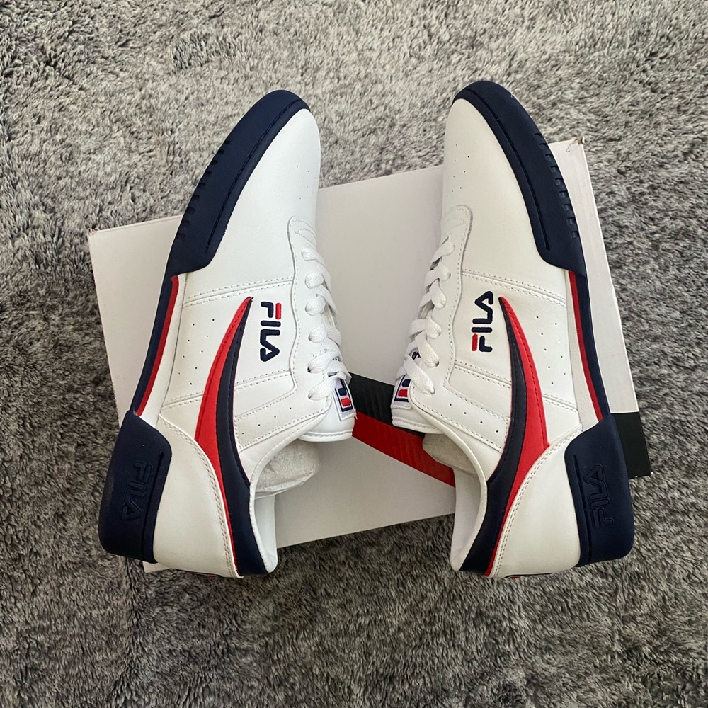 Men’s Fila Sneakers, Size 10, NIB